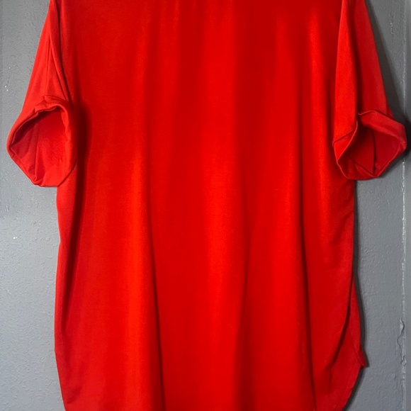 Crown & Ivy Casual Blouse Women’s XL Roll Sleeves Hi-Low Solid Red Dressy Casual - Picture 6 of 7